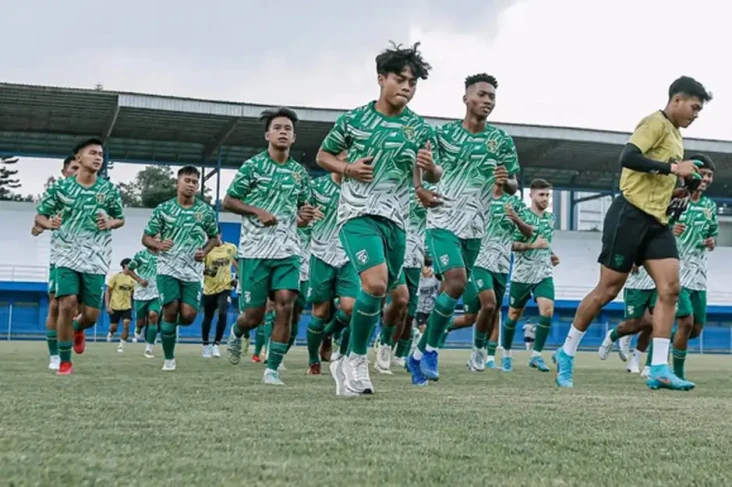 Tantang Skuad Mewah...
