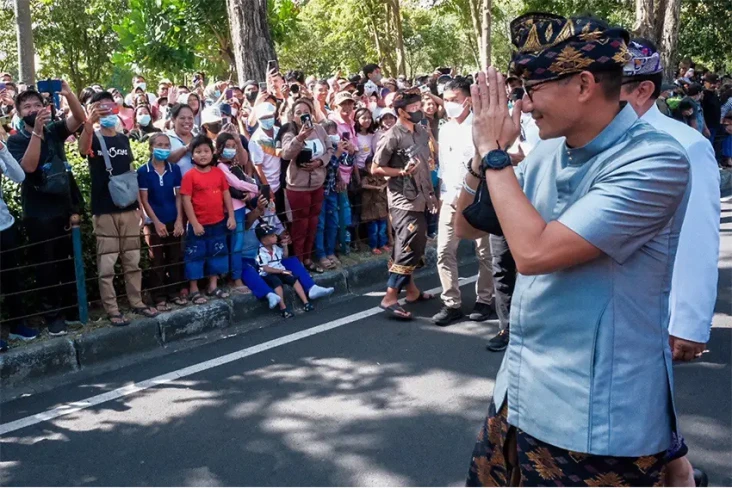 Sandiaga Uno Imbau Masyarakat...