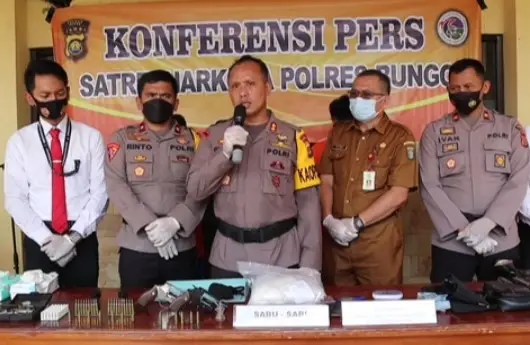 Gerebek Bandar Sabu...
