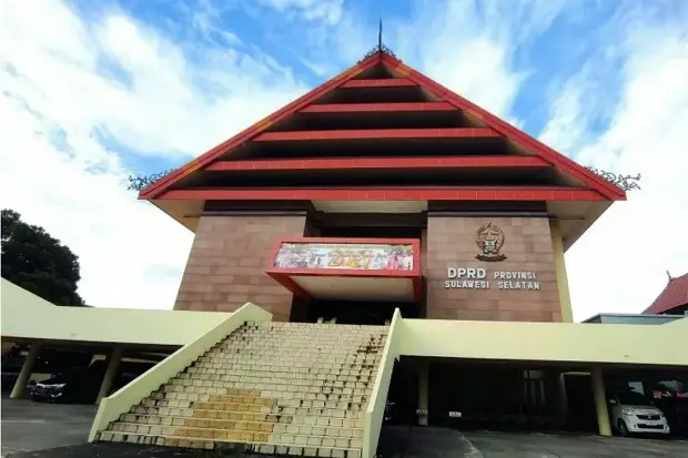 AKD DPRD Sulsel Terbagi,...
