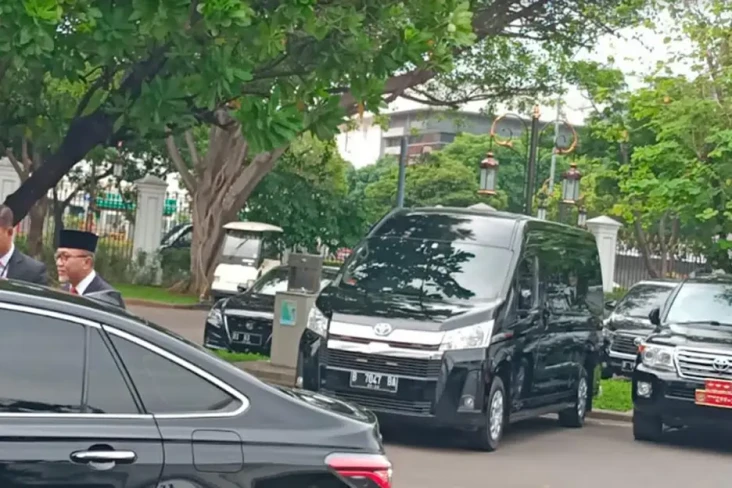 Jelang Pelantikan Menteri,...