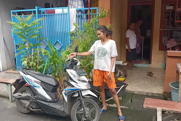 Beraksi di Dekat Polsek...