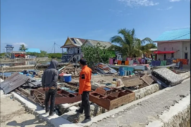 38 Rumah Warga di Kabupaten...