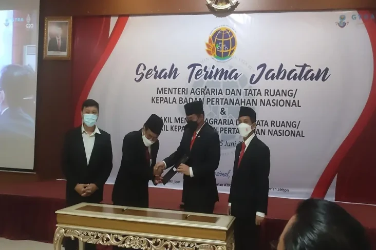 Saat Sertijab, Sofyan...