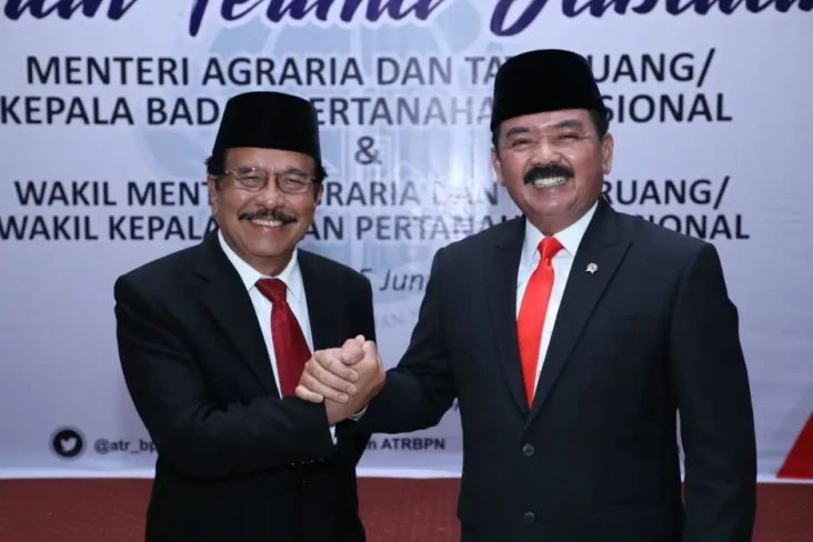 Usai Diambil Sumpah,...