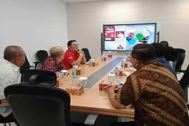 Bupati Bangka Selatan...