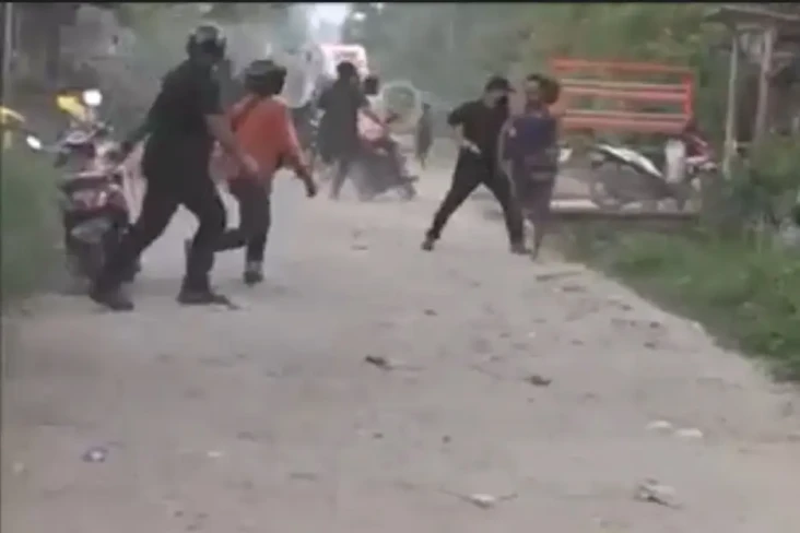 Mencekam! Rentetan Tembakan...