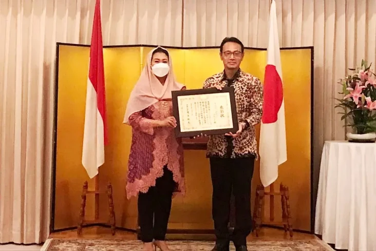 Bangun Persahabatan...