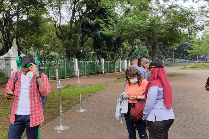 Hari Kedua Buka, Monas...