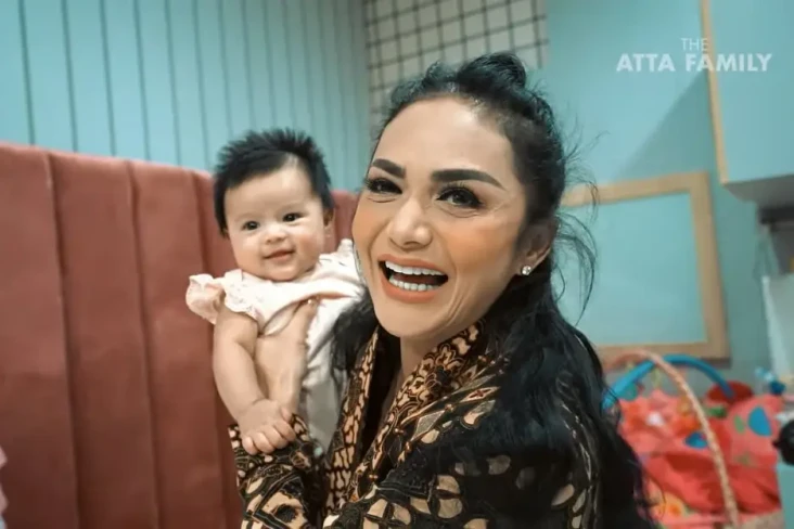 Krisdayanti Menikmati...