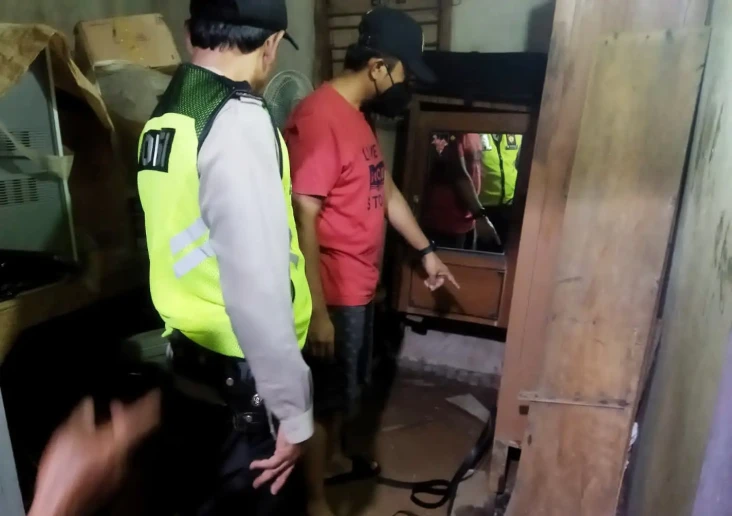 Gagal Perkosa Remaja...