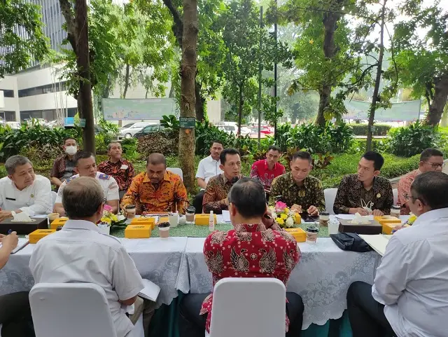 Kementerian LHK Siap...