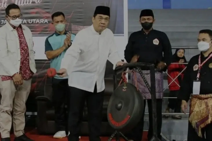 Buka Kejuaraan Pencak...