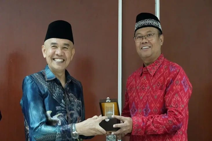 Tingkatkan Akses Pendidikan...