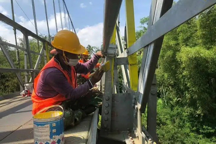 Program Padat Karya...