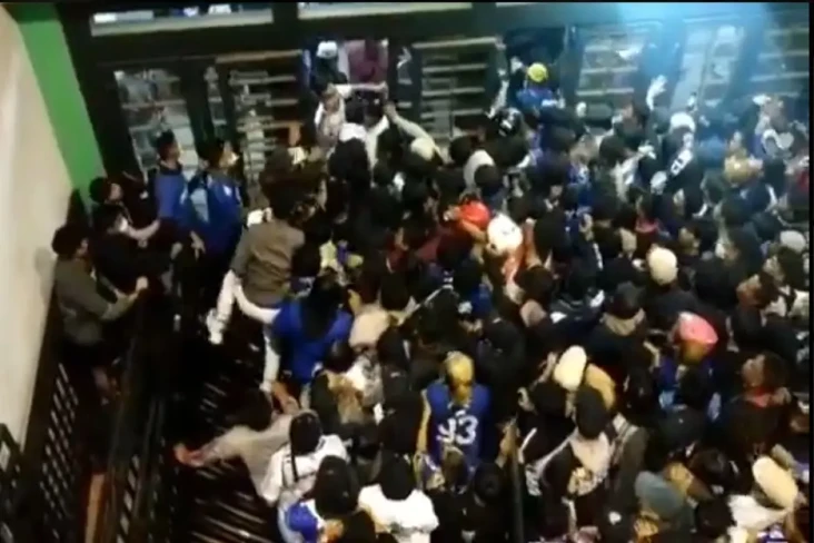 Duka Menyelimuti Bobotoh...