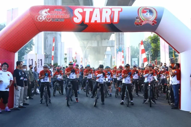 Lewat Fun Bike, Kapolri...