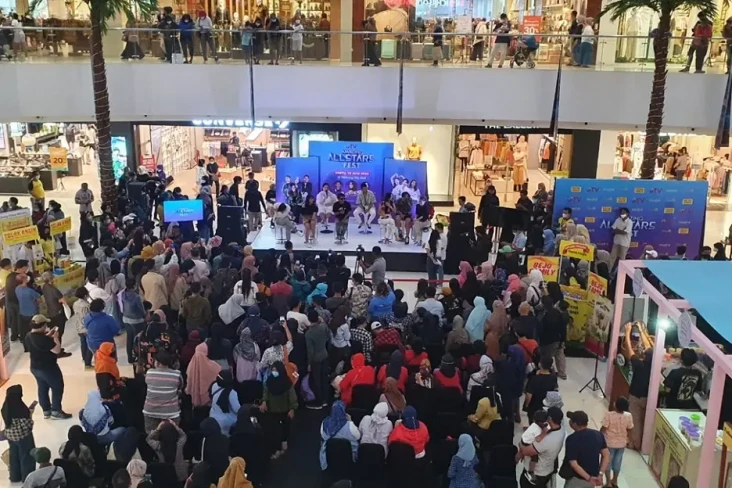 Antusias Sambut Para...