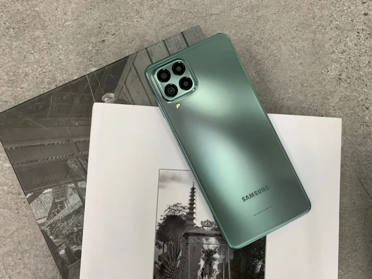 6 Kesalahan Ngecas Smartphone...