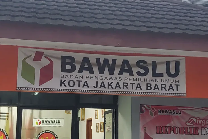 Bawaslu Jakarta Barat...