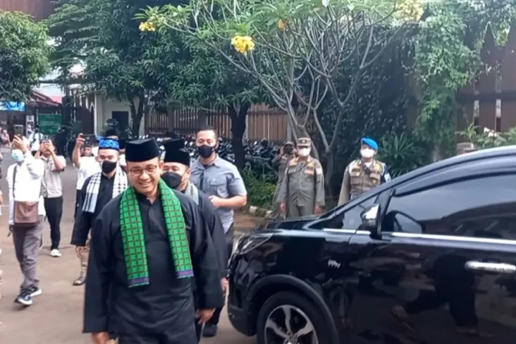Anies Resmikan Puluhan...