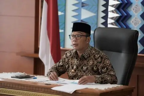 Ridwan Kamil Beri 3...