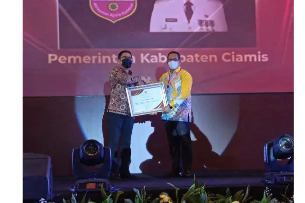 Kembali Kota Ambon Raih...