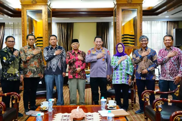 Kapolri-Dewan Pers Bertemu...