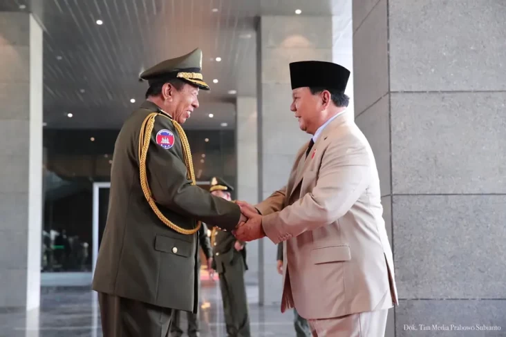 Bertemu Jenderal Samdech...