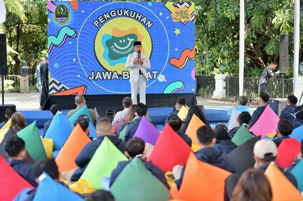 Kukuhkan 108 Duta Pariwisata,...