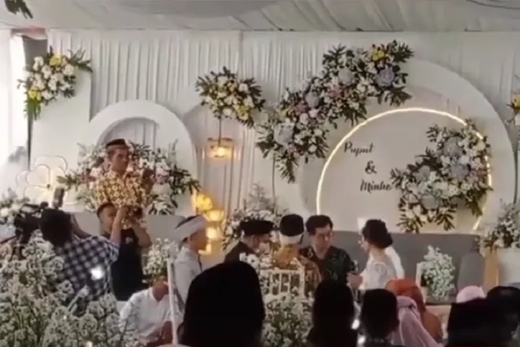 Viral! Lee Minho Nikahi...
