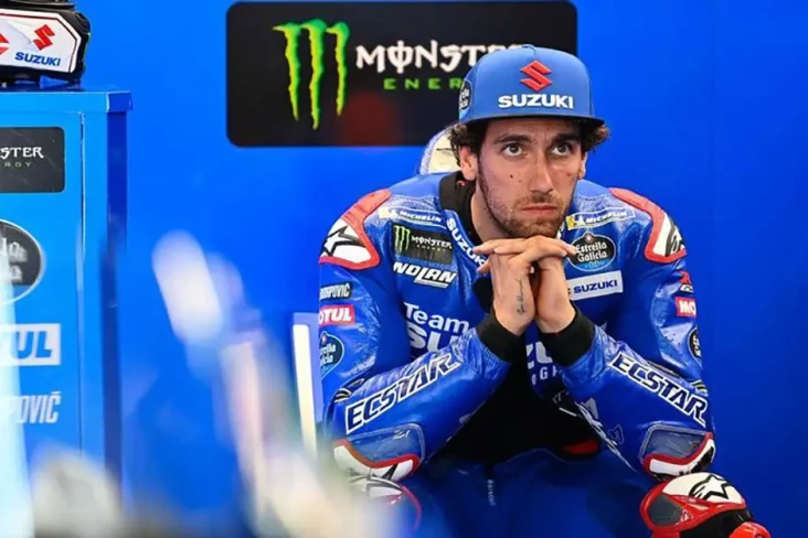 Alex Rins Beber Persiapan...