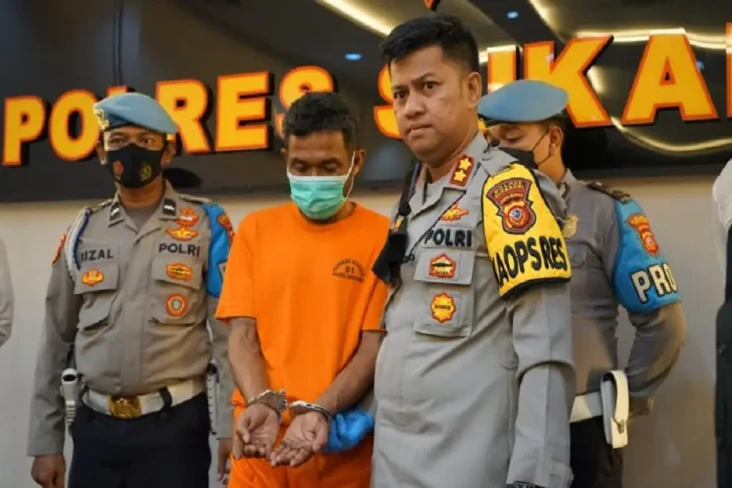 Ajakan Bersetubuh Ditolak,...
