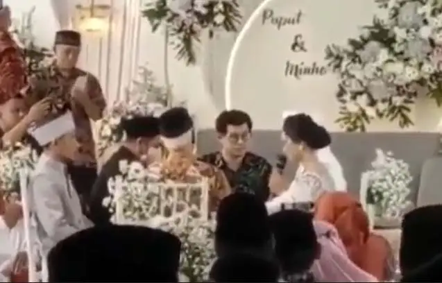 Viral Warga Korea Nikahi...