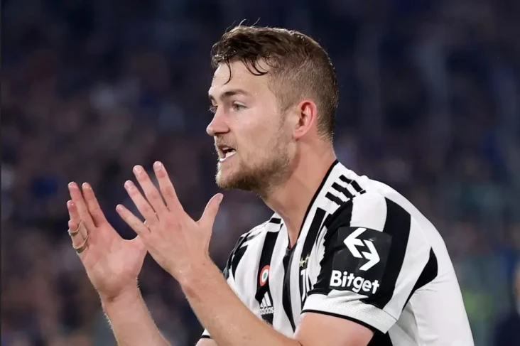 Juventus Resah, Matthijs...