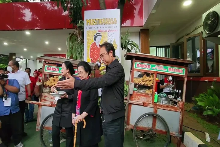 Megawati Sebut Perhitungan...