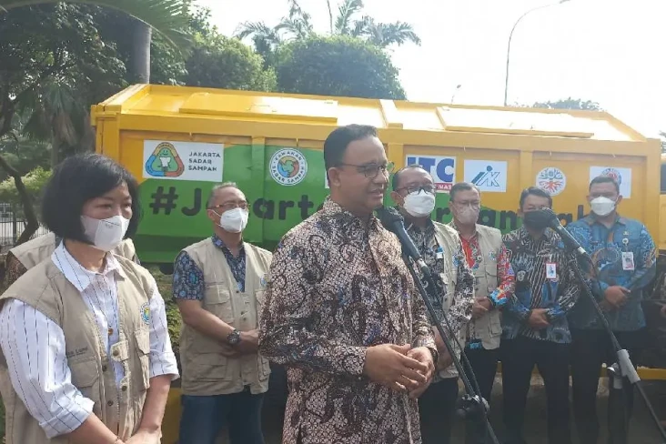 Anies Kabarkan Ibu dan...