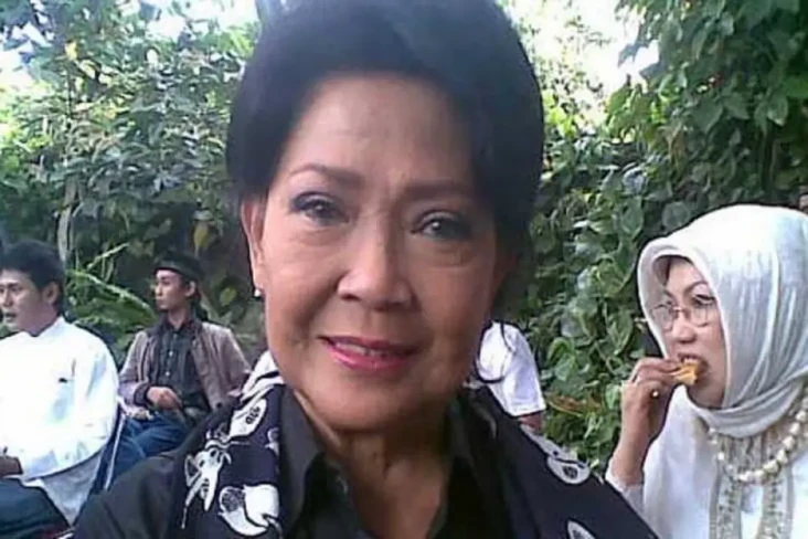 Rima Melati Meninggal...