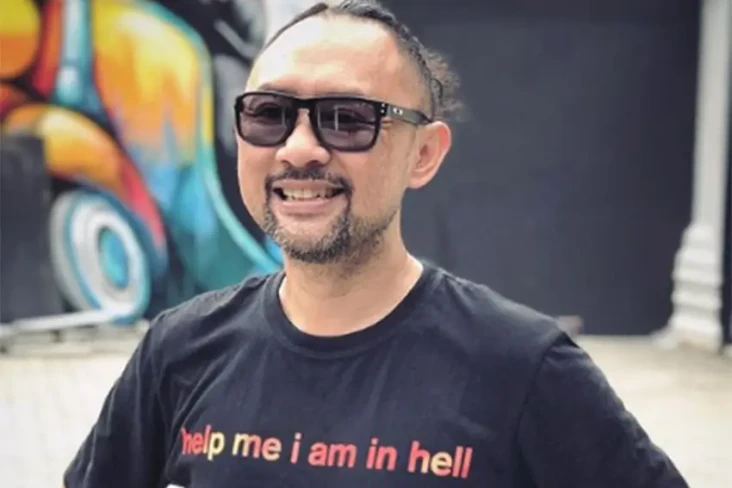 Lanjutkan Sidang Cerai,...