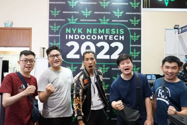 Industri TIK Moncer,...
