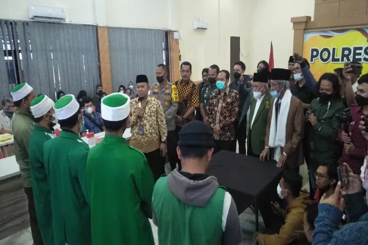 Selain Berikrar, Jamaah...