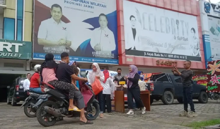 Jumat Berkah, DPW Partai...