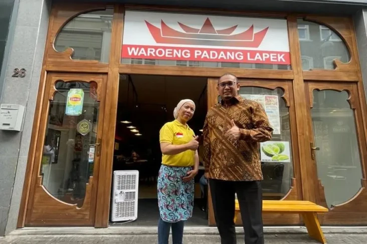 Buka Cabang di Amsterdam,...