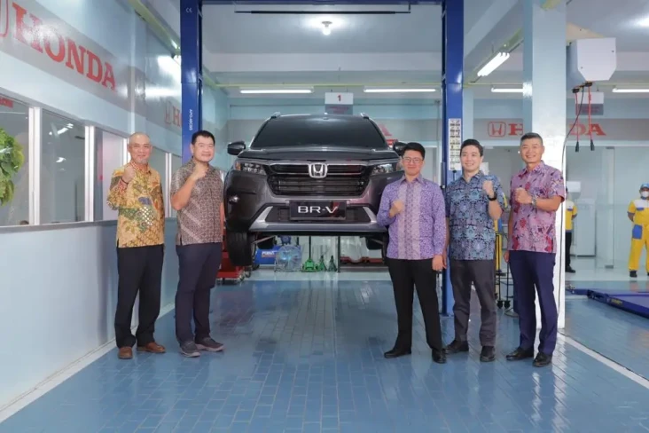 Honda Buka Dealer 2S...