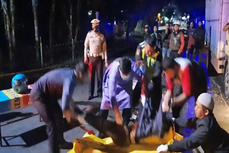 Ngebut di Jalan Bhayangkara...