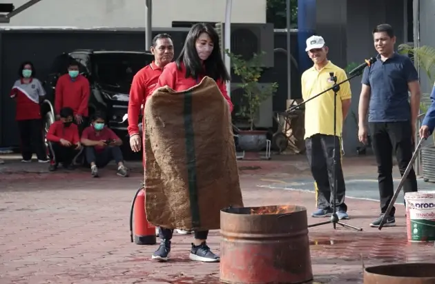 Pegawai Kemenkumham...