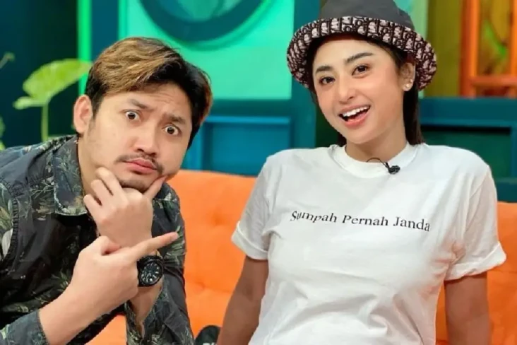 Digugat Cerai Angga...