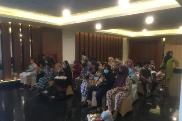 110 Orang Ikut Khitanan...