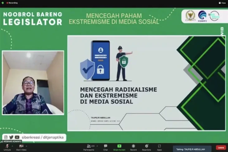 Kominfo Ajak Masyarakat...