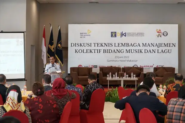 Direktur Hak Cipta Bahas...